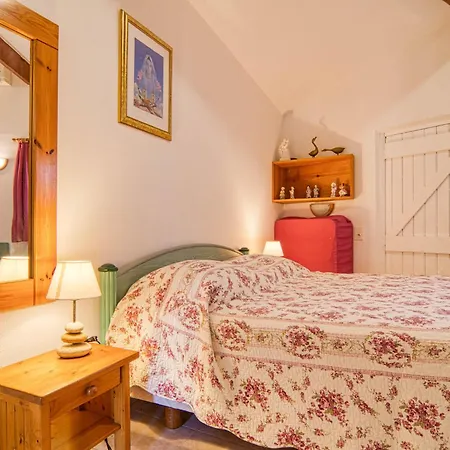 Semesterbostad Holiday Le Rocher By Interhome